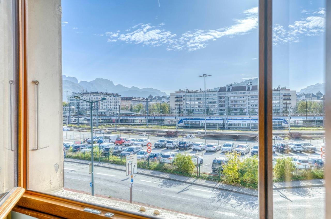 Le Bouvard Gare 100m, Netflix Appartement